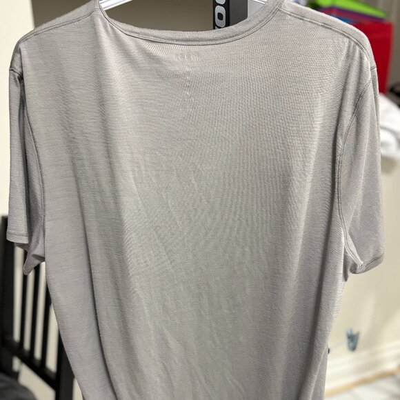 Huckeberry Proof 72-Hour Merino T-Shirt - Classic Fit - Picture 2 of 5